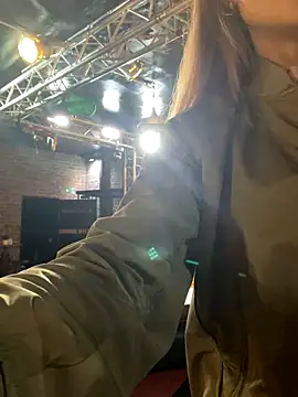 Snapshot of Etwas_neugierig chatting on October 13, 2025, 3:12 pm Etwas neugierig online show from October 13, 2025, 3:12 pm