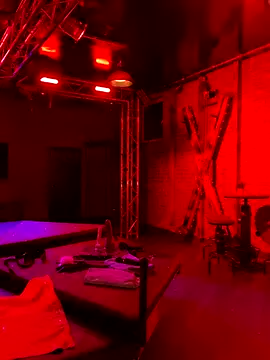 Snapshot of Etwas_neugierig chatting on October 29, 2025, 4:31 pm Etwas neugierig online show from October 29, 2025, 4:31 pm