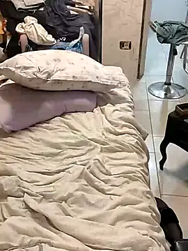 Snapshot of ivanperistil chatting on November 19, 2025, 2:44 am ivanperistil online show from November 19, 2025, 2:44 am