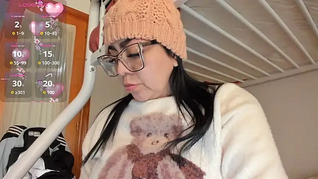 Silver Lovee online show from March 20, 2026, 1:27 pm