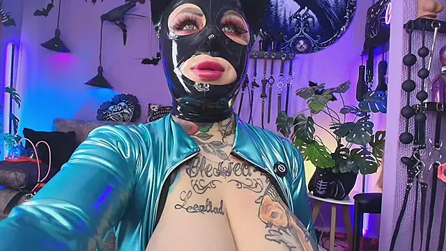 fetishkinkymeganx online show from June 4, 2026, 3:07 pm