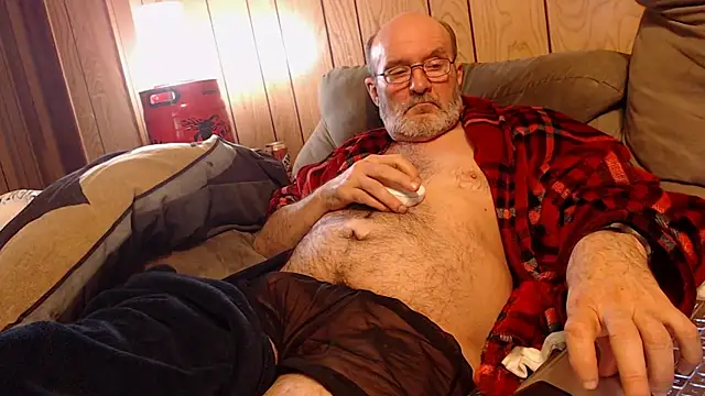 Snapshot of snickers1 chatting on February 25, 2026, 1:48 am snickers1 online show from February 25, 2026, 1:48 am