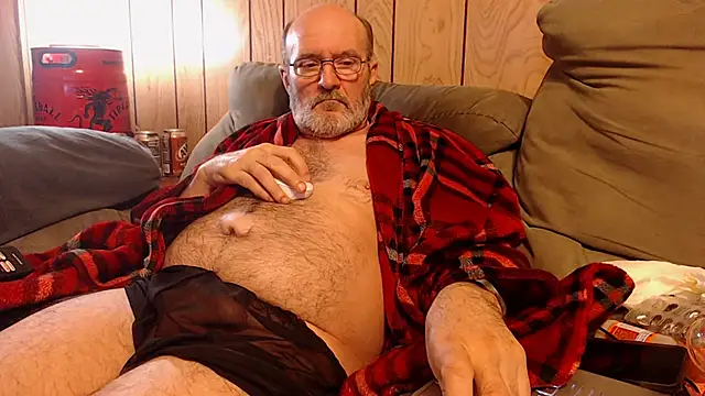 Snapshot of snickers1 chatting on February 26, 2026, 6:01 am snickers1 online show from February 26, 2026, 6:01 am