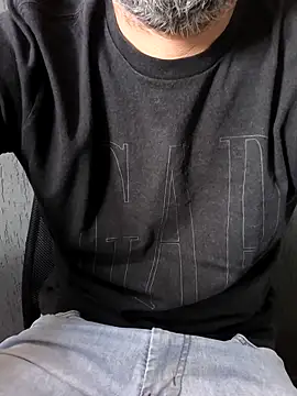 Leo Big online show from April 7, 2026, 11:32 am