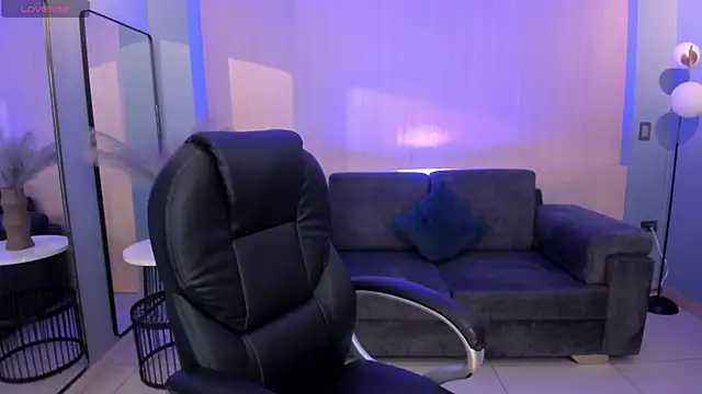 Snapshot of MorganHicks chatting on January 31, 2025, 11:35 am MorganHicks online show from January 31, 2025, 11:35 am