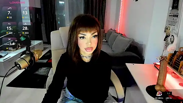 Snapshot of Miss_kay1111 chatting on November 18, 2025, 3:27 pm Miss kay1111 online show from November 18, 2025, 3:27 pm