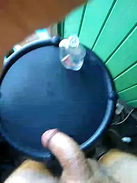 Alvaro2017 online show from November 26, 2025, 1:34 pm