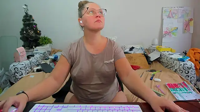 IamYourNarcotic online show from February 7, 2026, 10:19 am