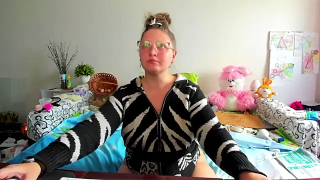 IamYourNarcotic online show from April 6, 2026, 1:56 pm