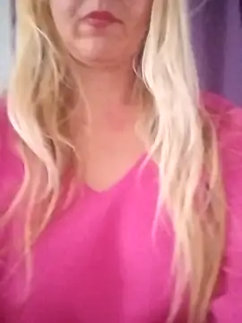 Mllesha74000 online show from November 19, 2025, 3:34 pm