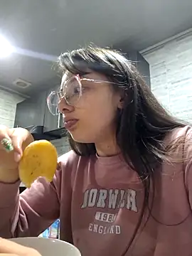 linda-schmidt online show from October 2, 2025, 2:18 am