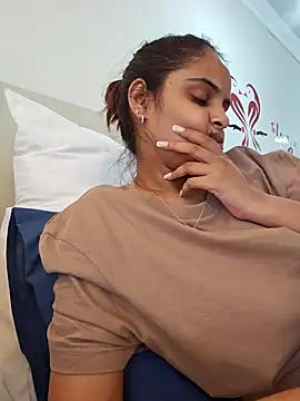 DirtySnowball69 online show from December 30, 2024, 1:25 pm