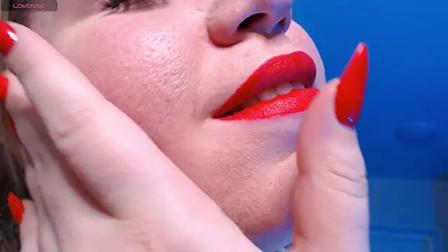 HotTiffani online show from March 3, 2025, 8:05 am