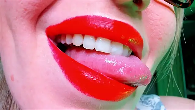 HotTiffani online show from February 20, 2026, 4:51 pm