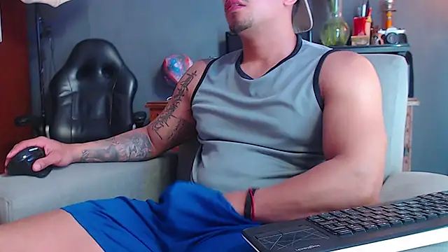 geirge teacherxx online show from November 21, 2025, 4:27 pm