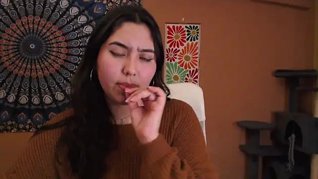 Snapshot of IntimateTales chatting on December 20, 2024, 10:43 pm IntimateTales online show from December 20, 2024, 10:43 pm