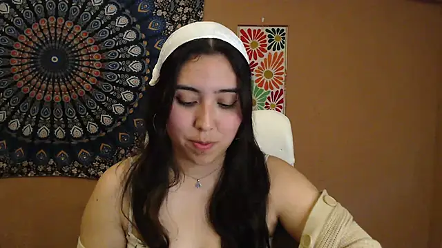 Snapshot of IntimateTales chatting on February 20, 2025, 5:51 pm IntimateTales online show from February 20, 2025, 5:51 pm