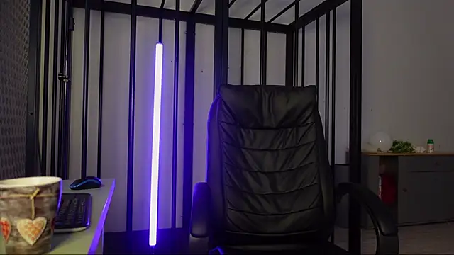 Snapshot of Tommy_Burnz chatting on January 18, 2025, 7:38 am Tommy Burnz online show from January 18, 2025, 7:38 am