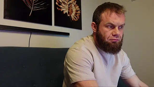 Snapshot of Tommy_Burnz chatting on February 7, 2025, 2:50 am Tommy Burnz online show from February 7, 2025, 2:50 am