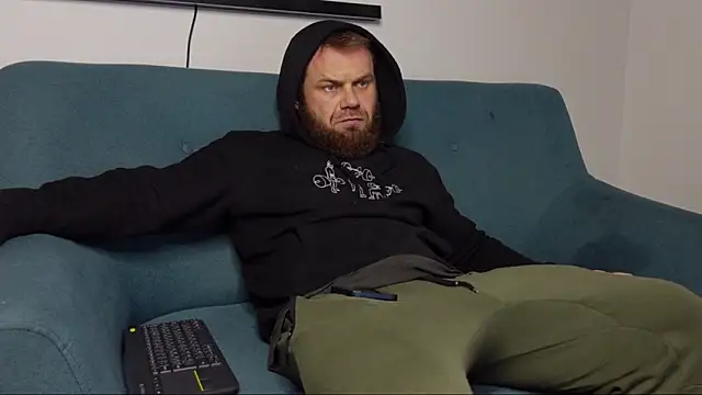 Snapshot of Tommy_Burnz chatting on March 10, 2025, 11:27 pm Tommy Burnz online show from March 10, 2025, 11:27 pm