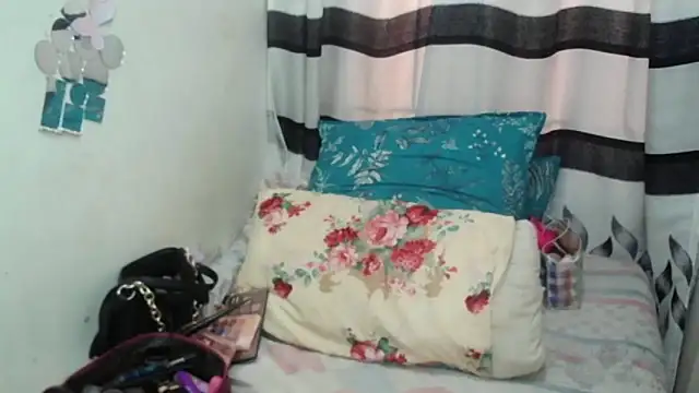Snapshot of Indian_FireXX chatting on July 1, 2026, 9:33 am Indian FireXX online show from July 1, 2026, 9:33 am