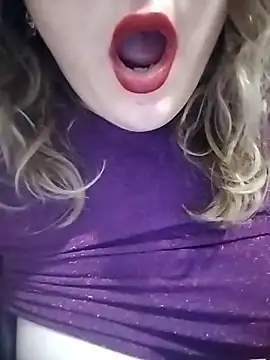 SWEETLUNA077 online show from January 16, 2026, 8:24 pm