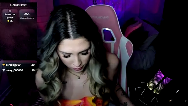 Snapshot of queenxlexy chatting on January 14, 2025, 9:41 pm queenxlexy online show from January 14, 2025, 9:41 pm