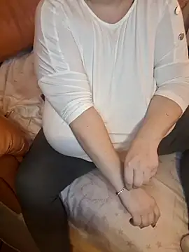 SenzualHotM online show from February 14, 2025, 2:02 pm