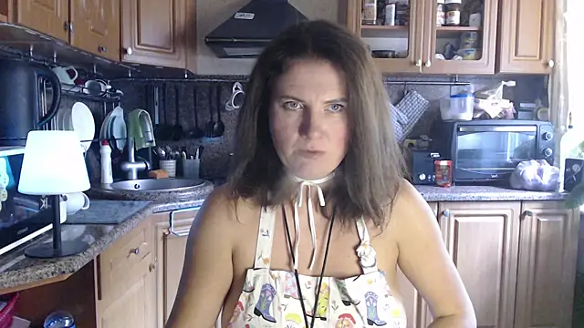 Snapshot of LizaCakes chatting on September 18, 2025, 9:44 am LizaCakes online show from September 18, 2025, 9:44 am