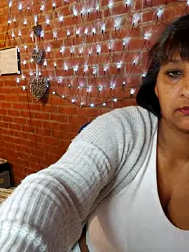 Lilybanx online show from March 10, 2025, 6:45 pm