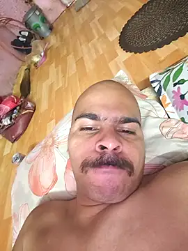 Vickyrajput009 online show from April 8, 2026, 7:14 pm