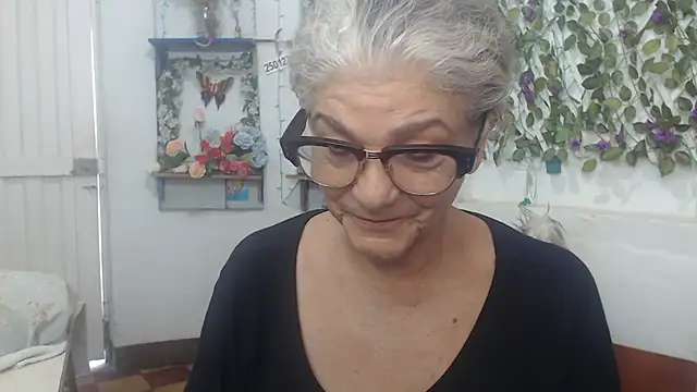 FunnyGrandma online show from December 5, 2024, 7:06 pm