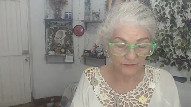 FunnyGrandma online show from March 29, 2026, 12:43 am