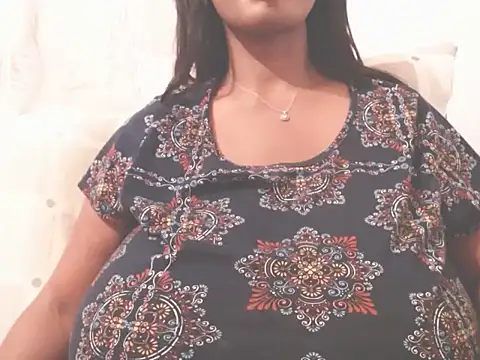 Snapshot of MissTits chatting on March 22, 2025, 10:37 pm MissTits online show from March 22, 2025, 10:37 pm