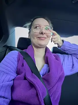 Snapshot of The_Snowwhitee chatting on March 16, 2025, 9:16 am The Snowwhitee online show from March 16, 2025, 9:16 am