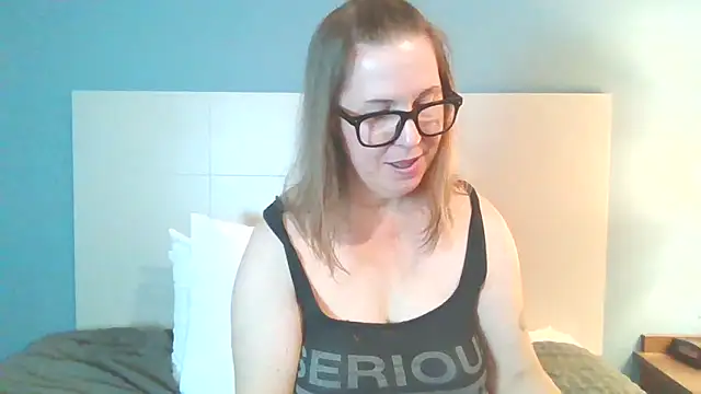 Snapshot of SweetandNaughty1 chatting on December 19, 2024, 11:07 am SweetandNaughty1 online show from December 19, 2024, 11:07 am