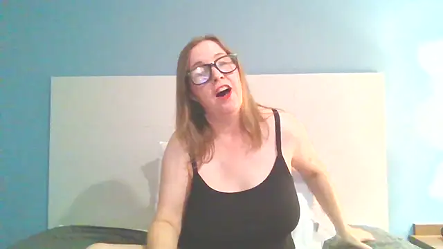 Snapshot of SweetandNaughty1 chatting on January 31, 2025, 6:24 am SweetandNaughty1 online show from January 31, 2025, 6:24 am