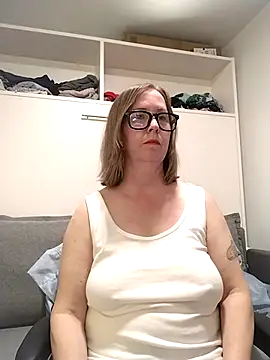 SweetandNaughty1 online show from February 8, 2026, 11:30 pm