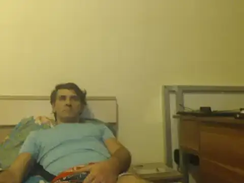 yvesstorm1 online show from December 28, 2024, 9:19 pm