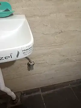 coolrocky346 online show from February 19, 2025, 1:51 am