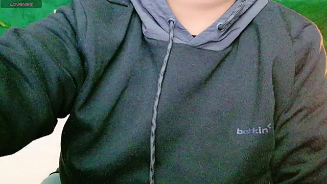 Snapshot of AleshaArabian chatting on January 20, 2025, 8:29 pm AleshaArabian online show from January 20, 2025, 8:29 pm