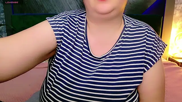 Snapshot of AleshaArabian chatting on January 27, 2025, 7:46 pm AleshaArabian online show from January 27, 2025, 7:46 pm