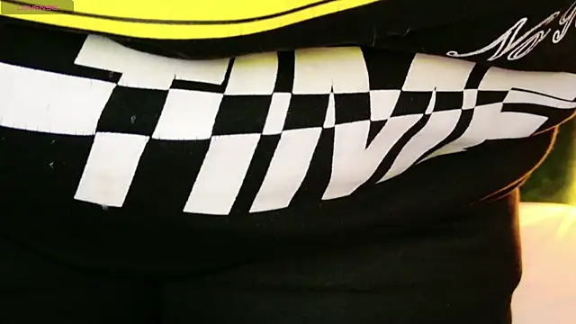 Snapshot of AleshaArabian chatting on February 11, 2025, 7:48 pm AleshaArabian online show from February 11, 2025, 7:48 pm