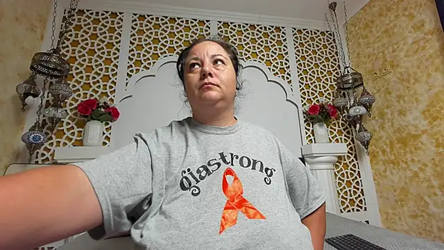 Snapshot of AleshaArabian chatting on September 26, 2025, 3:10 am AleshaArabian online show from September 26, 2025, 3:10 am