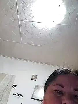 Snapshot of AleshaArabian chatting on October 3, 2025, 3:25 am AleshaArabian online show from October 3, 2025, 3:25 am