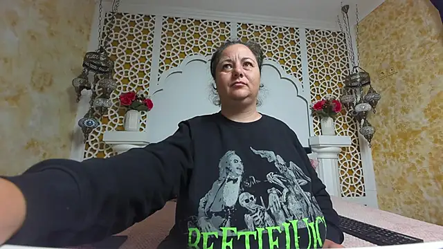 Snapshot of AleshaArabian chatting on October 31, 2025, 5:08 am AleshaArabian online show from October 31, 2025, 5:08 am