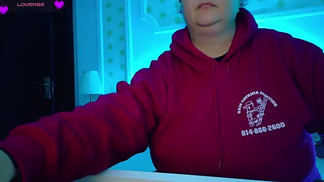 AleshaArabian online show from March 27, 2026, 4:07 am