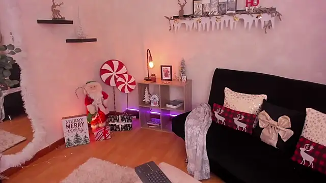 EmmyEvans1 online show from December 2, 2025, 7:42 pm