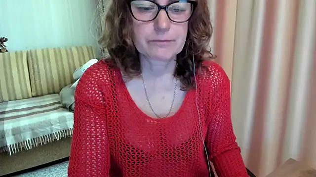 lauraoven online show from June 5, 2026, 7:03 am