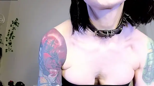 Ivey and James online show from February 27, 2026, 9:37 pm